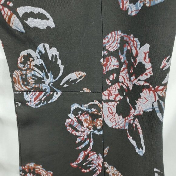 Free People Women's Black Flare Pants Floral Born To Be Wild Size 8 (CJ-1) - Picture 10 of 15